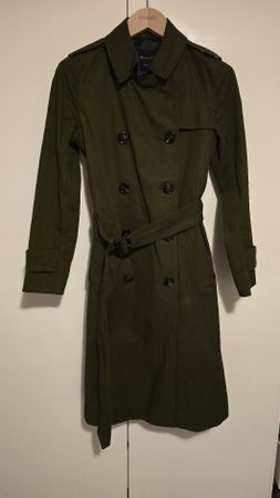 Khaki Trenchcoat, Grösse xs, ideal für den Übergang!