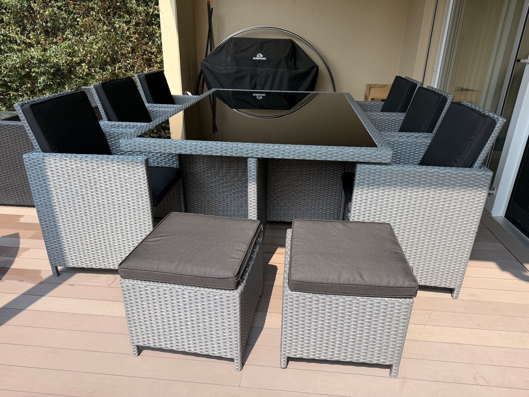 Set di tavolo e panche: Rattan Gartentisch-Set mit 6 Stühlen & 4 Hockern – Usato da Reichenburg venduto da JuPaJeDa 2