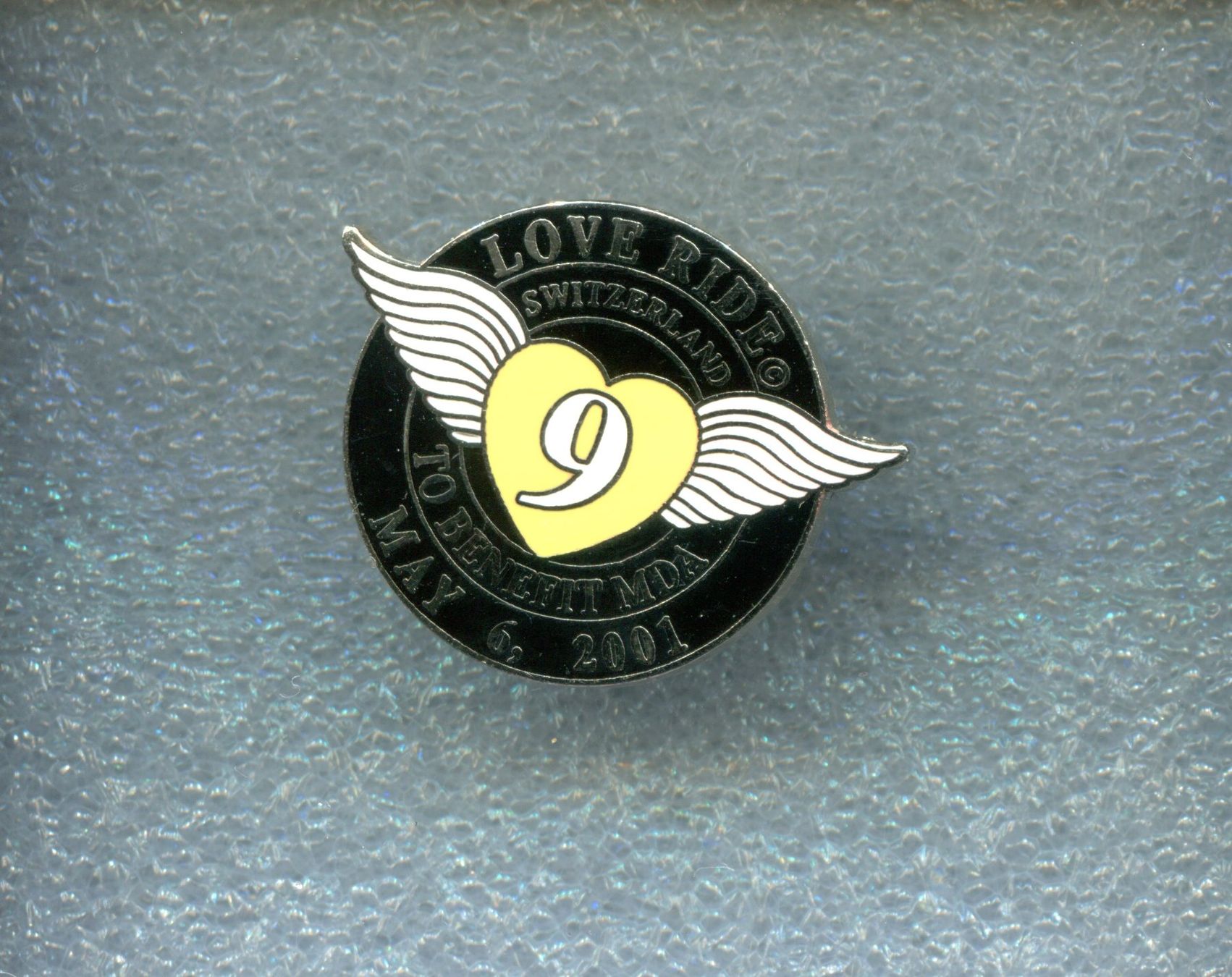 Placchette & Badge: LOVE RIDE 9  May 6. 2001 – Usato da Winterthur venduto da Sammleroase