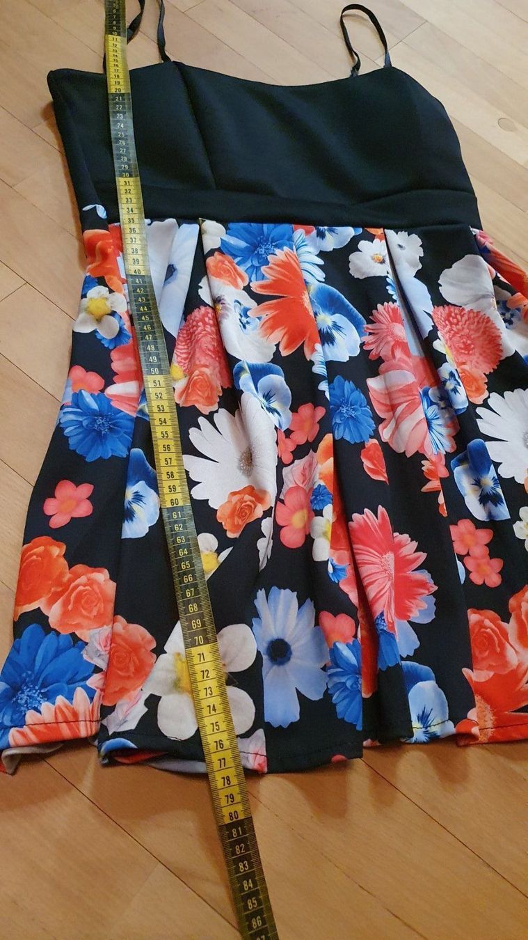 Vestiti: 🌺Kleid Größe 38-40🌺 – Usato da Wald ZH venduto da CapLux 2