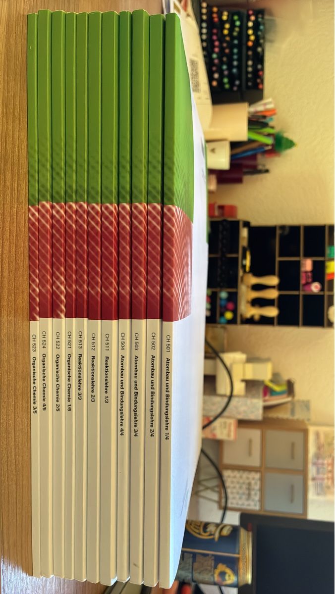 Libri: Chemie Lehrbücher Compendio gebraucht – Usato da Edlibach venduto da Foxonthehood