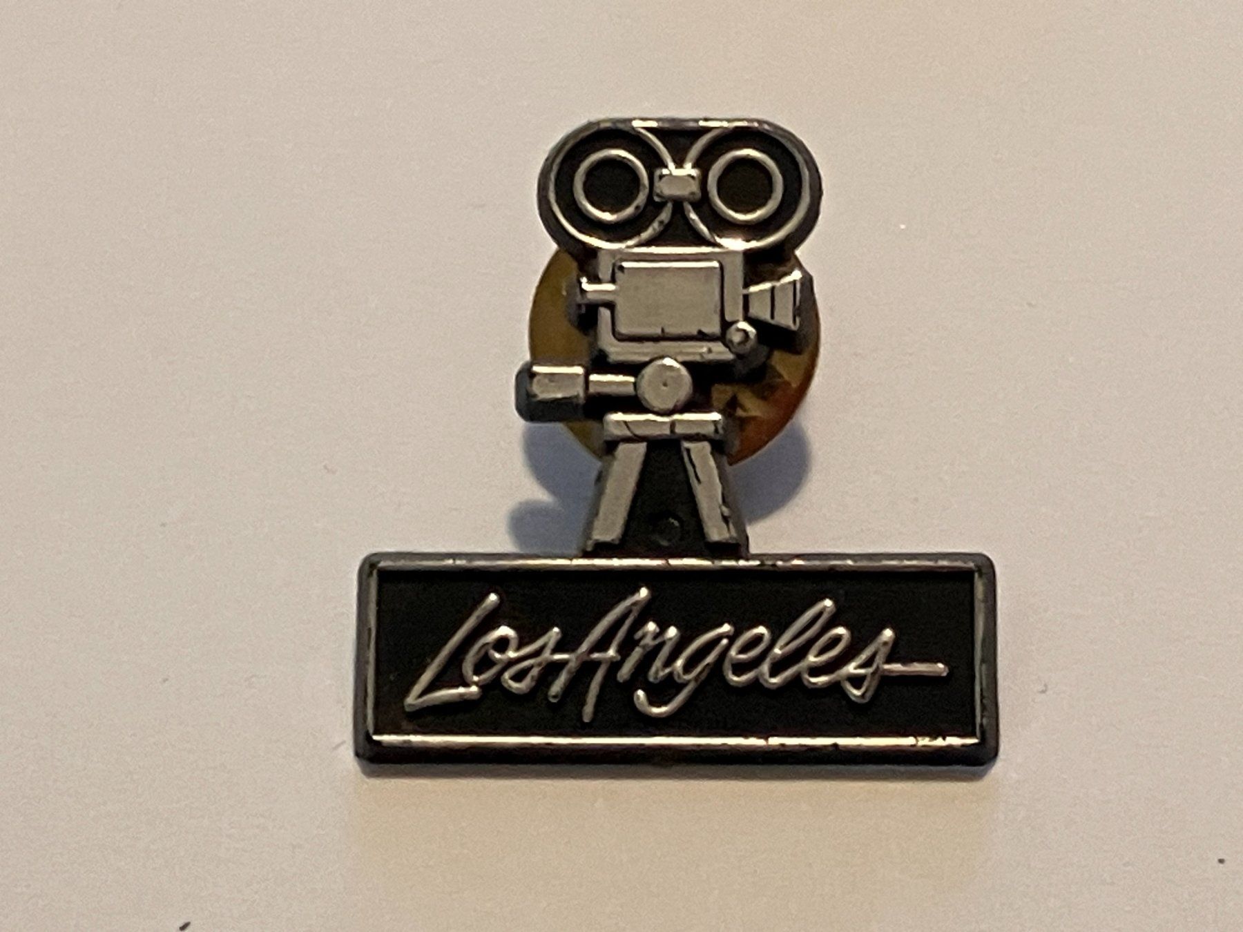 Placchette & Badge: 1 Pin Los Angeles – Usato da Basel venduto da djwwpp