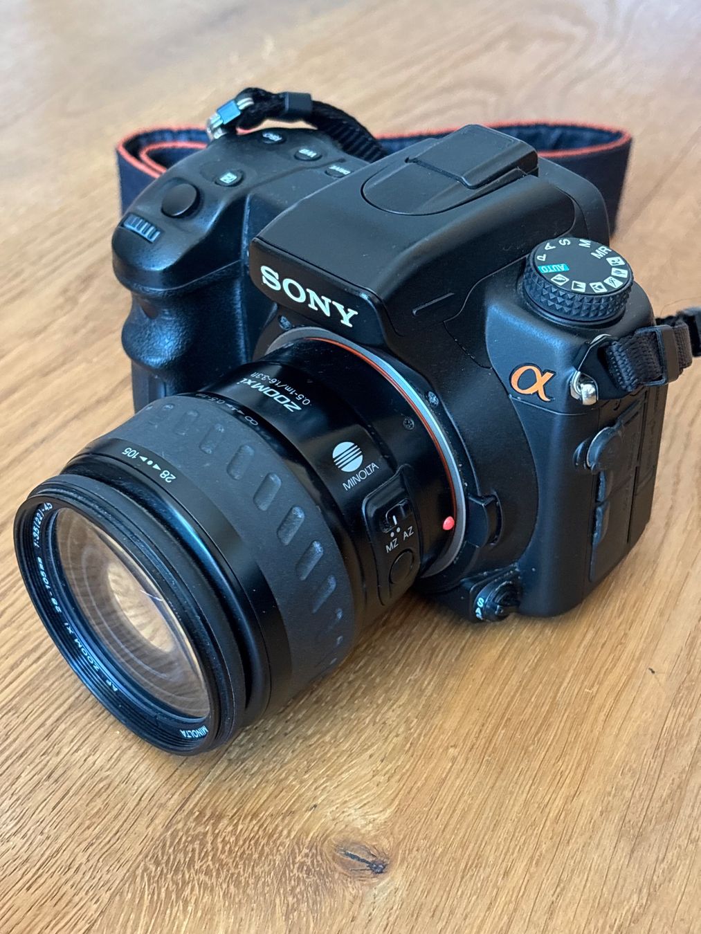 Sony Fotocamera: Sony Alpha 700 a700 mit Objektiv DSLR – Usato da Igis venduto da pra_7h5k 1