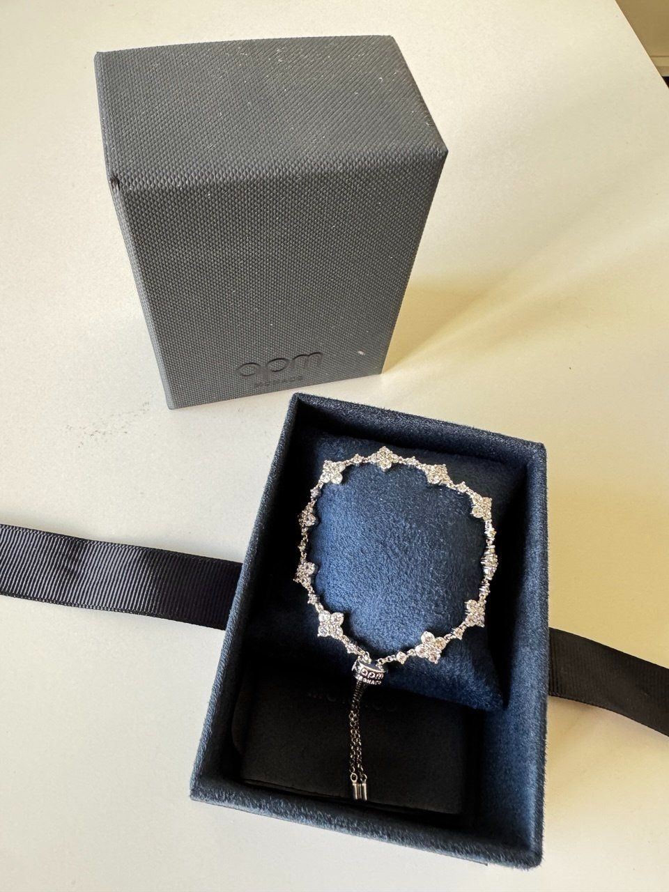 Bracelets: Armband Éclat – Neuf avec emballage d'origine à Eschlikon TG par cam_9gcb