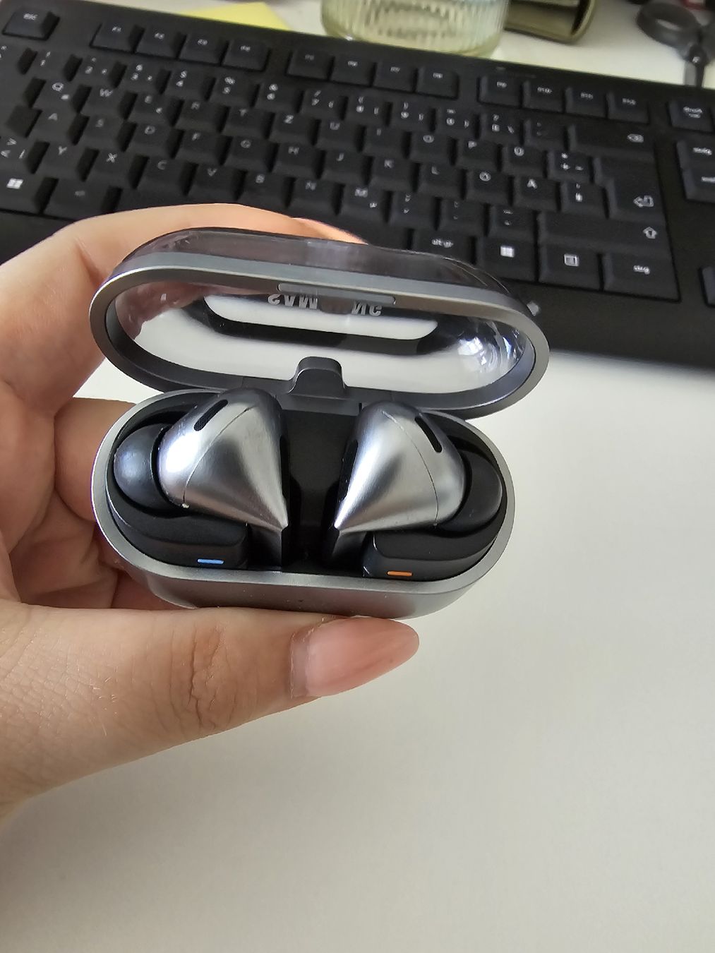Samsung Cuffie: Samsung Galaxy Buds Pro 3 – Nuovo (secondo la descrizione) da St. Margrethen SG venduto da  1