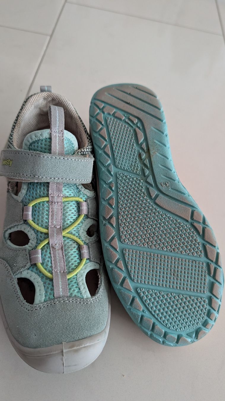 Scarpe per ragazzi: Twisty Sandalen Kinder Grösse 35 – Usato da Rothenburg venduto da Sonne0310 1