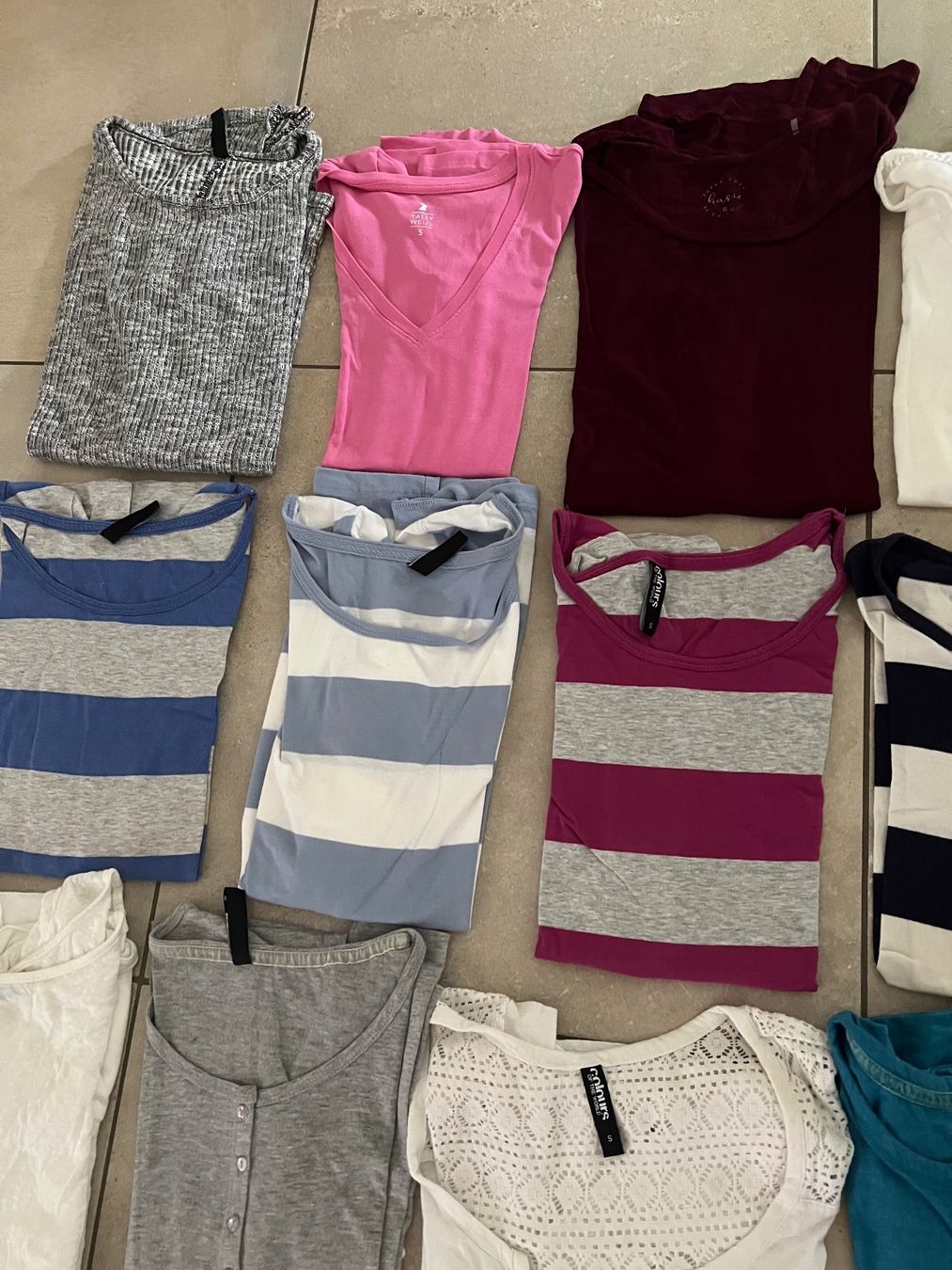 Lotti di vestiti: 20 Damen Shirts langarm Gr. S – Usato da Münchenbuchsee venduto da dani1113 4