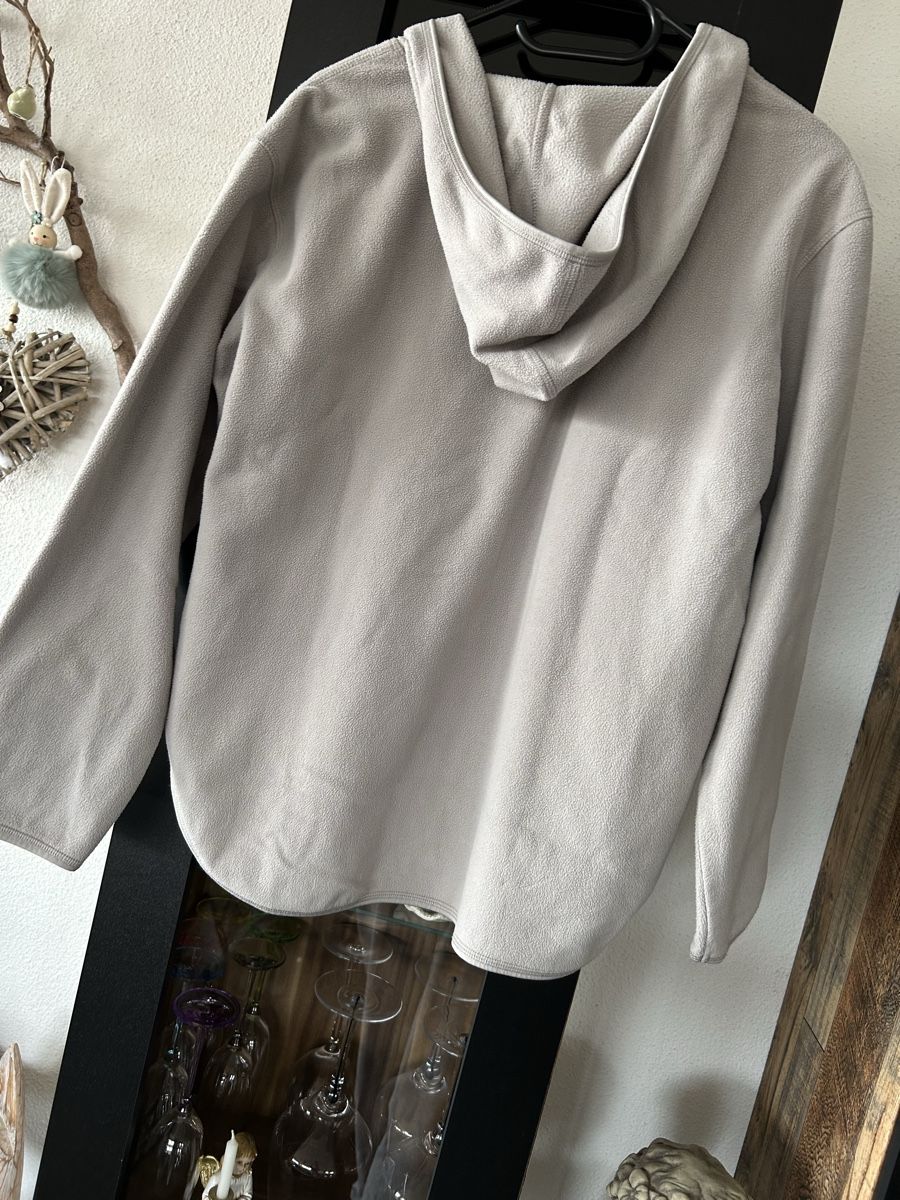 H&M Maglioni & Felpe: H&M Fleece Pulli mit Kapuze Gr.S  – Usato da Beringen venduto da Sternli650 2