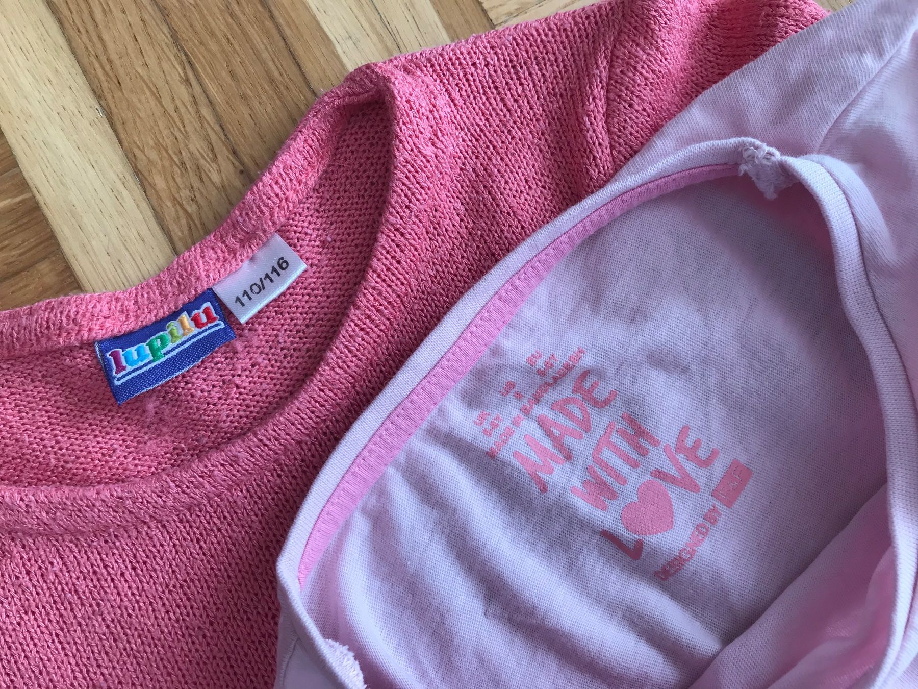 Maglioni & Felpe: 2 Shirts / Pullover mit Katzen Grösse 110/116 - Porto 3.40 – Usato da Emmenbrücke venduto da Hathor123 2