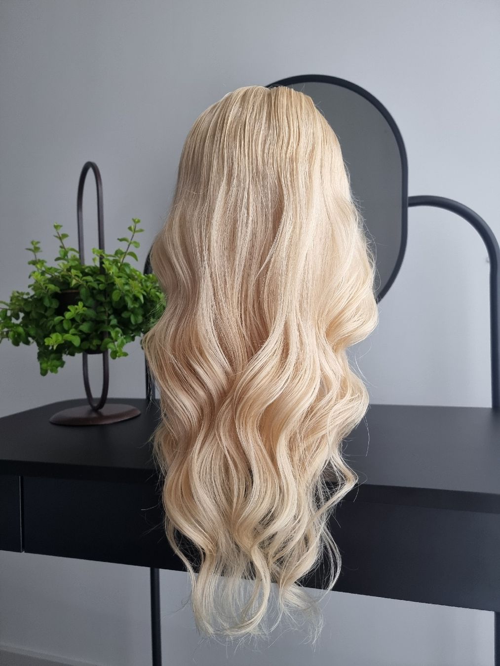Parrucche: Wunderschöne Echthaarperücke. Blond – Nuovo e nell'imballaggio originale da Zürich venduto da pla_tm9w