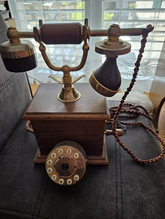 Altes sehr schönes Telephon (Gebraucht) in Niederurnen für CHF 35 – nur ...