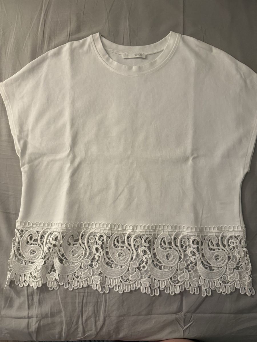 Zara Top: T-shirt Zara M – Nuovo (secondo la descrizione) da Meyrin venduto da Steph_g28