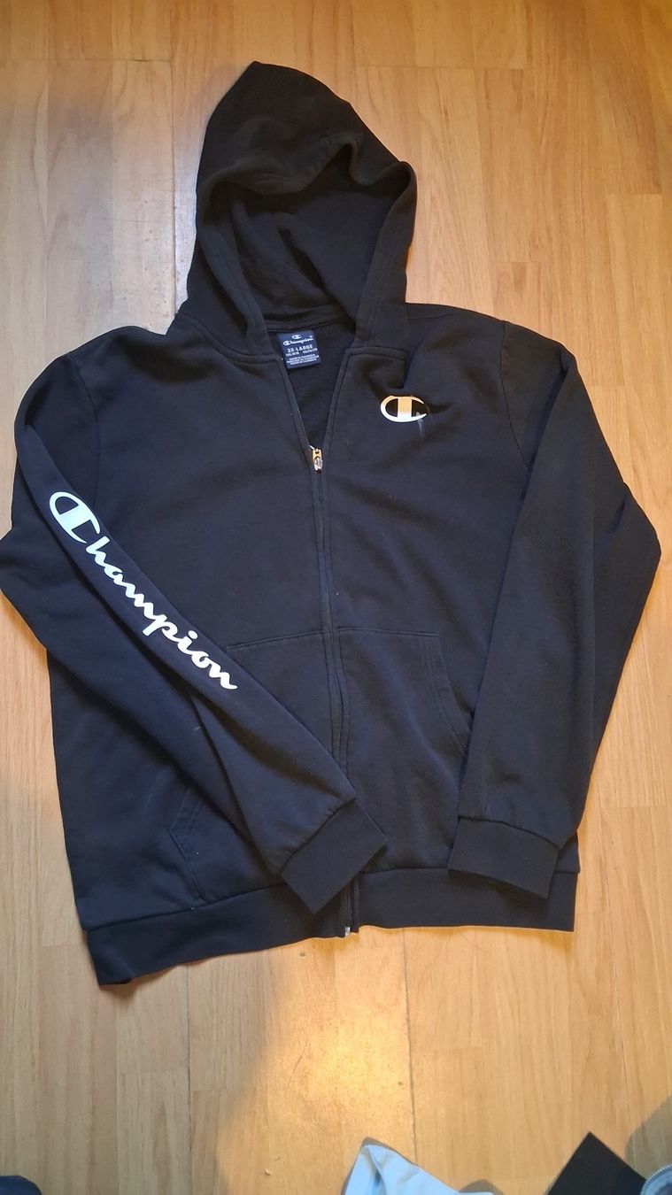 Champion Giacche: Champion Jacke – Usato da Orpund venduto da rul_x5gx