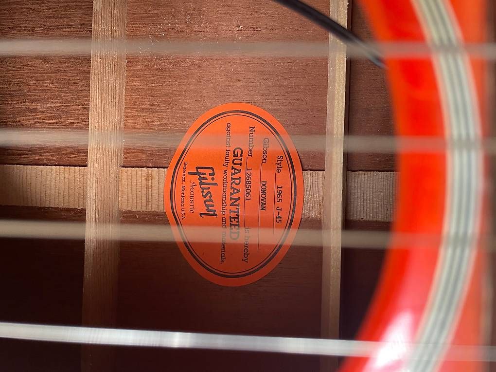 Musikinstrumente: Magnifique Gibson J-45 Donovan – Gebraucht aus Bulle von Julienv 2
