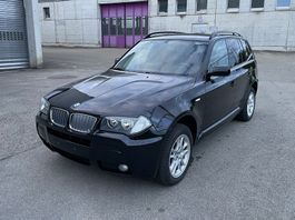 BMW X3 3.0si / 4x4 / M-Paket / 272 PS / 6-Gang / GEPFLEGT