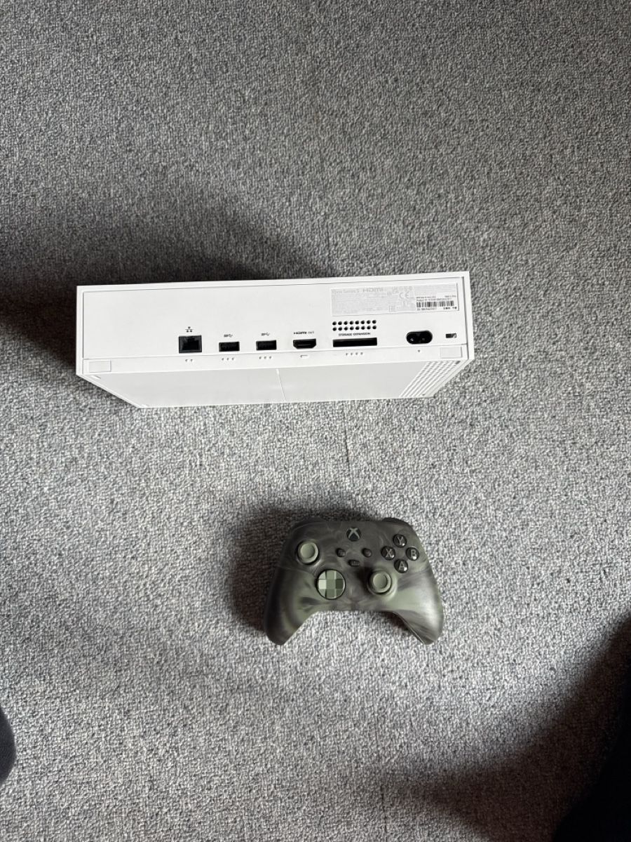 Microsoft Console: Xbox Series S Konsole – Usato da Wädenswil venduto da max_9s2y 1