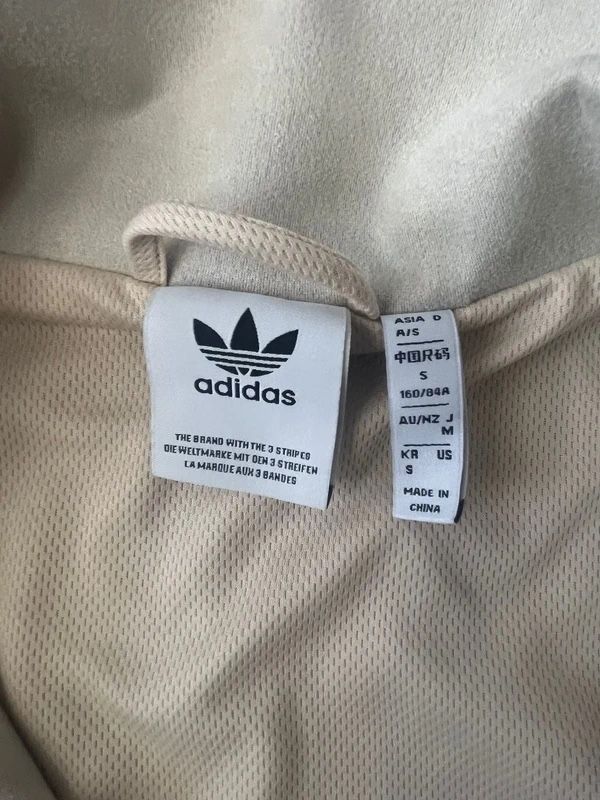 Adidas Giacche: Adidas Chinese New year Gr. S – Nuovo (secondo la descrizione) da Allschwil venduto da ale_99l7 3