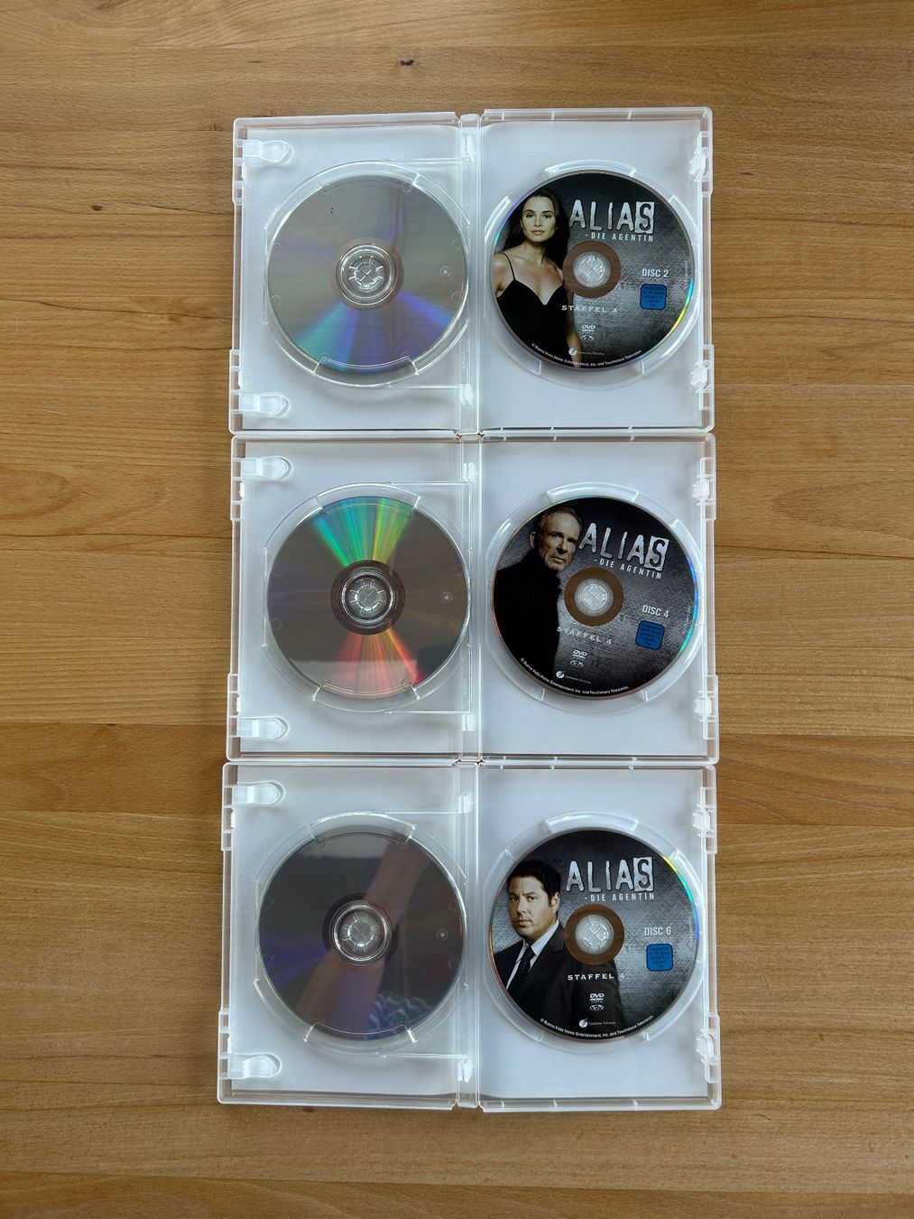 Alle DVDs: ALIAS Die Agentin (komplette Staffel 4) – Gebraucht aus Grosswangen von che_gr 3