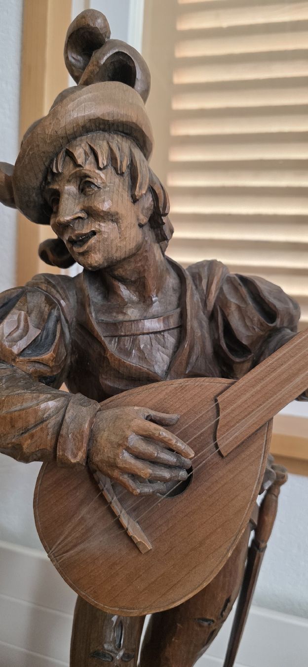 Skulpturen & Statuen: Handgeschnitzte Holzfigur, Gaukler – Gebraucht aus Wolfhalden von Nati-Nati 1