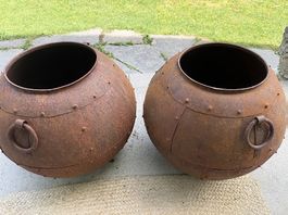 Antiker indischer Wassertopf aus Eisen