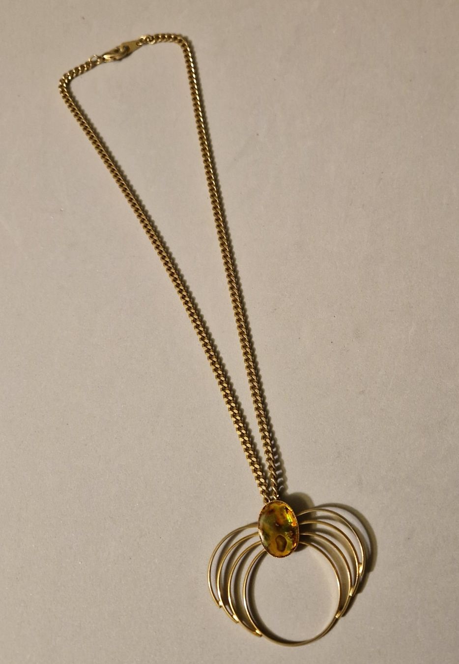 Catenine: Vintage Kette: abstrakt oder stilisierte Spinne mit Abalone – Usato da Zürich venduto da silver-team