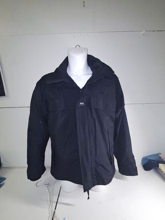 Winterjacke von Helly Hansen in schwarz Gr. L Mann (nov619)