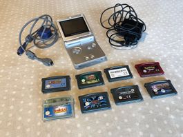 Gameboy advance SP + 9 Jeux + câbles / collection