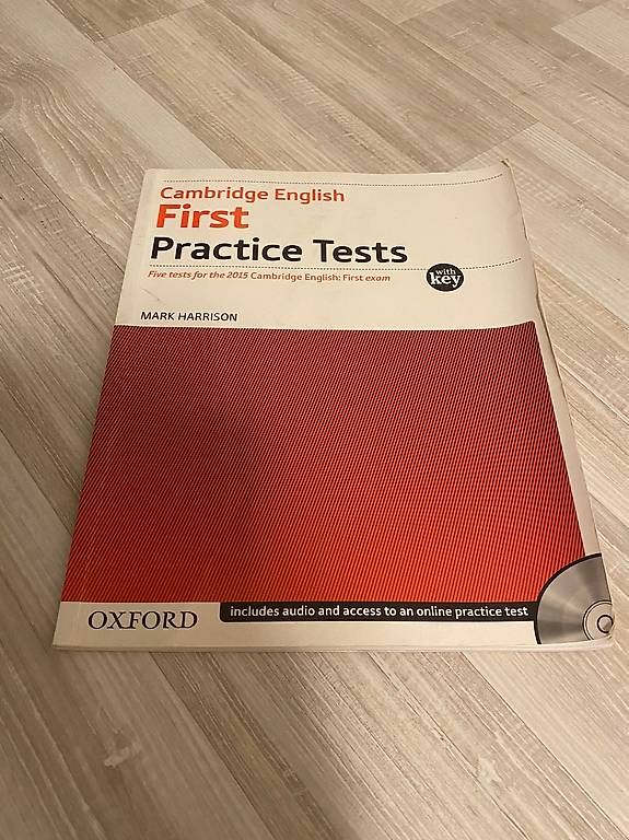 Libri: Cambridge English First Practice Tests  Übungsbuch – Usato da Luzern venduto da tha_dh9x