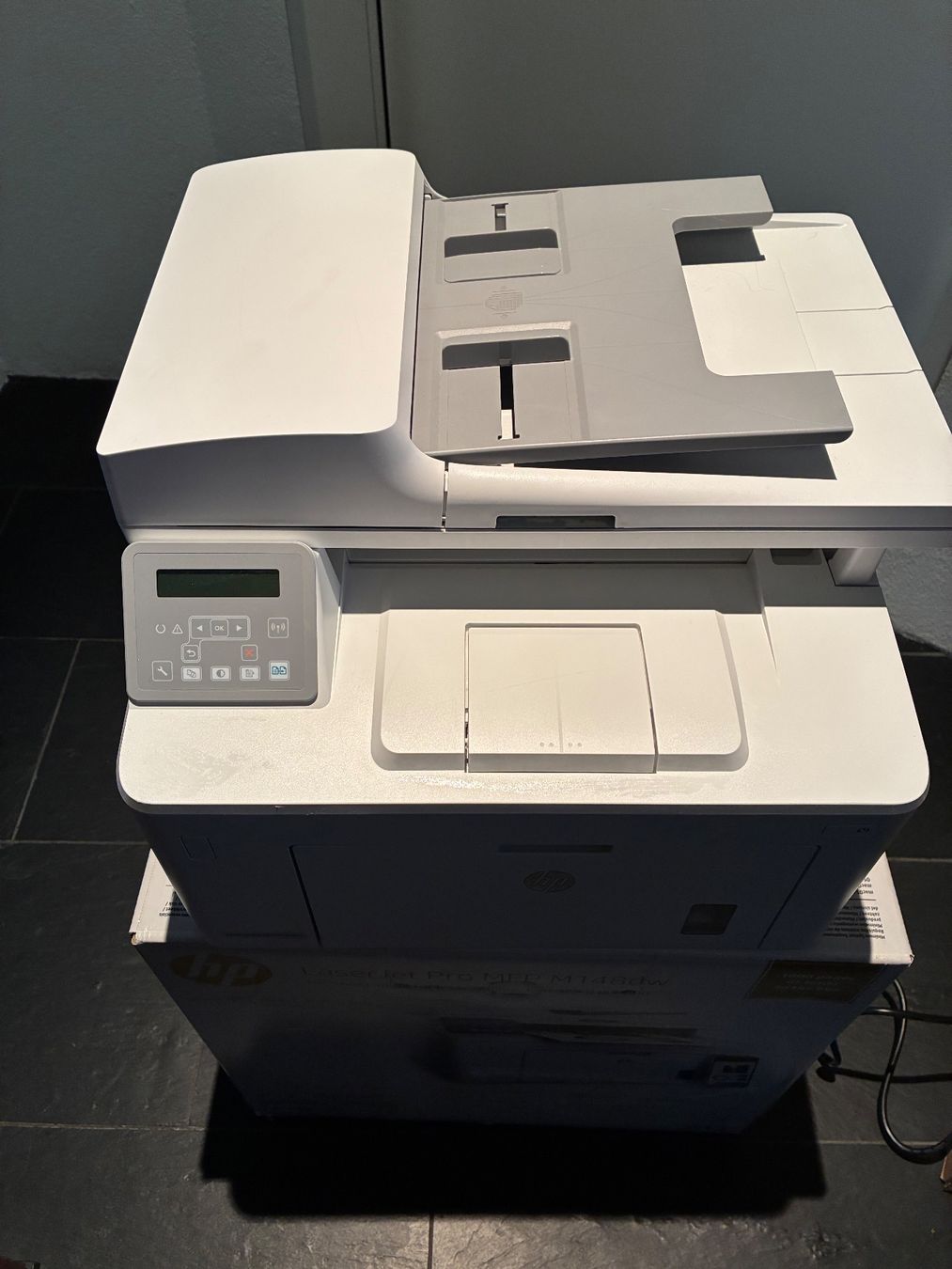 Drucker: HP LaserJet Pro MFP M148dw – Gebraucht aus Hünenberg See von Linde_03