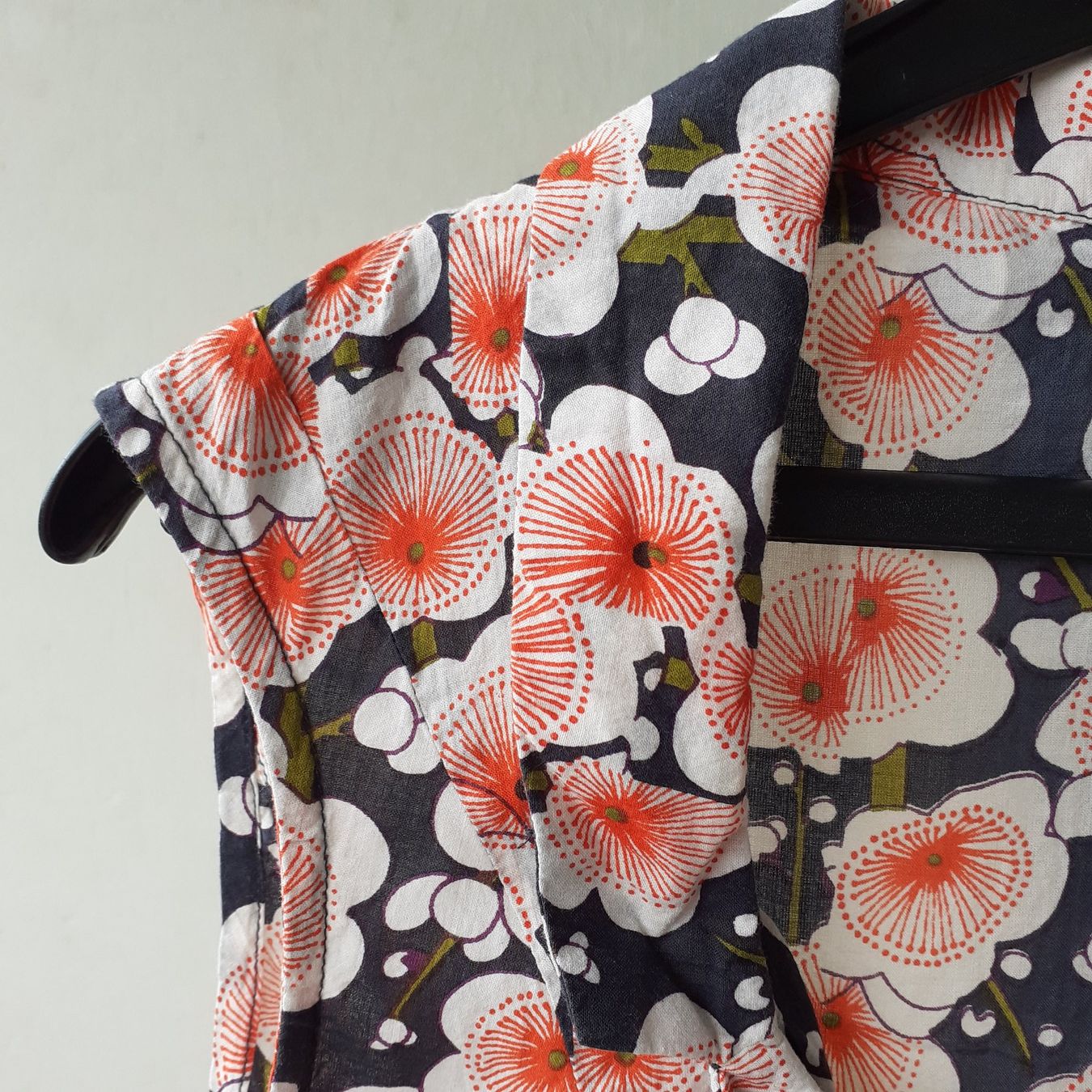 Tops: Mistinguette Top, M/L – D'occasion à Bern par Solarsystem 5