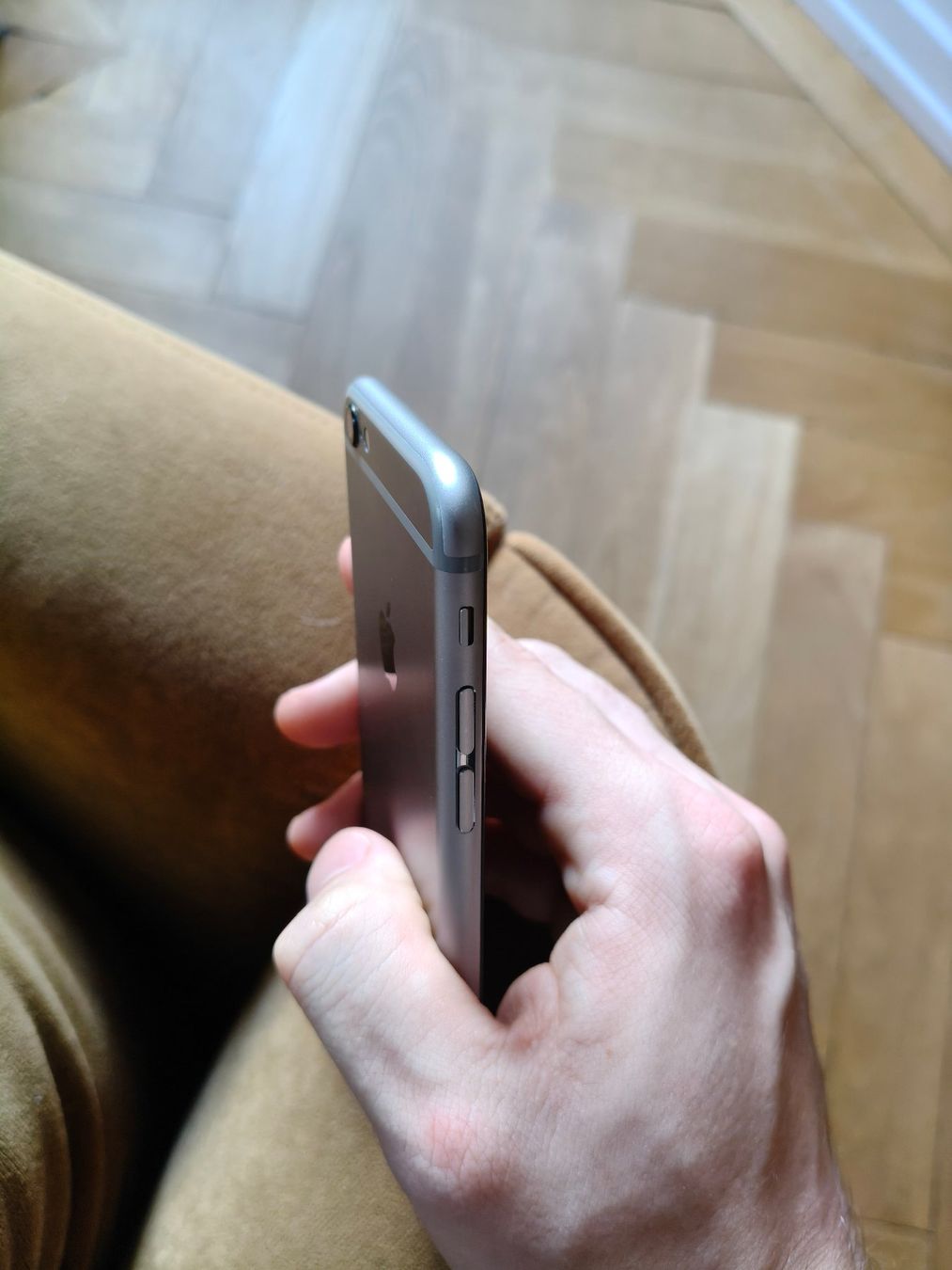 Apple Telefoni cellulari / Smartphones: iPhone 6s 128gb – Usato da Laufen venduto da dan_p89t 5