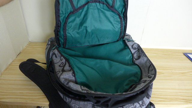 Rucksäcke: Gebrauchter Rucksack für die Schule oder Freizeit Grau! – Gebraucht aus Zürich von inf_gt6t 4