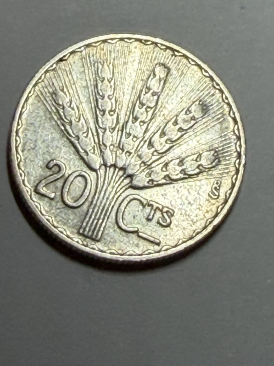 Tutti le monete: Uruguay - 20 centimes - 1942 - AG  – Usato da Payerne venduto da Mike1682