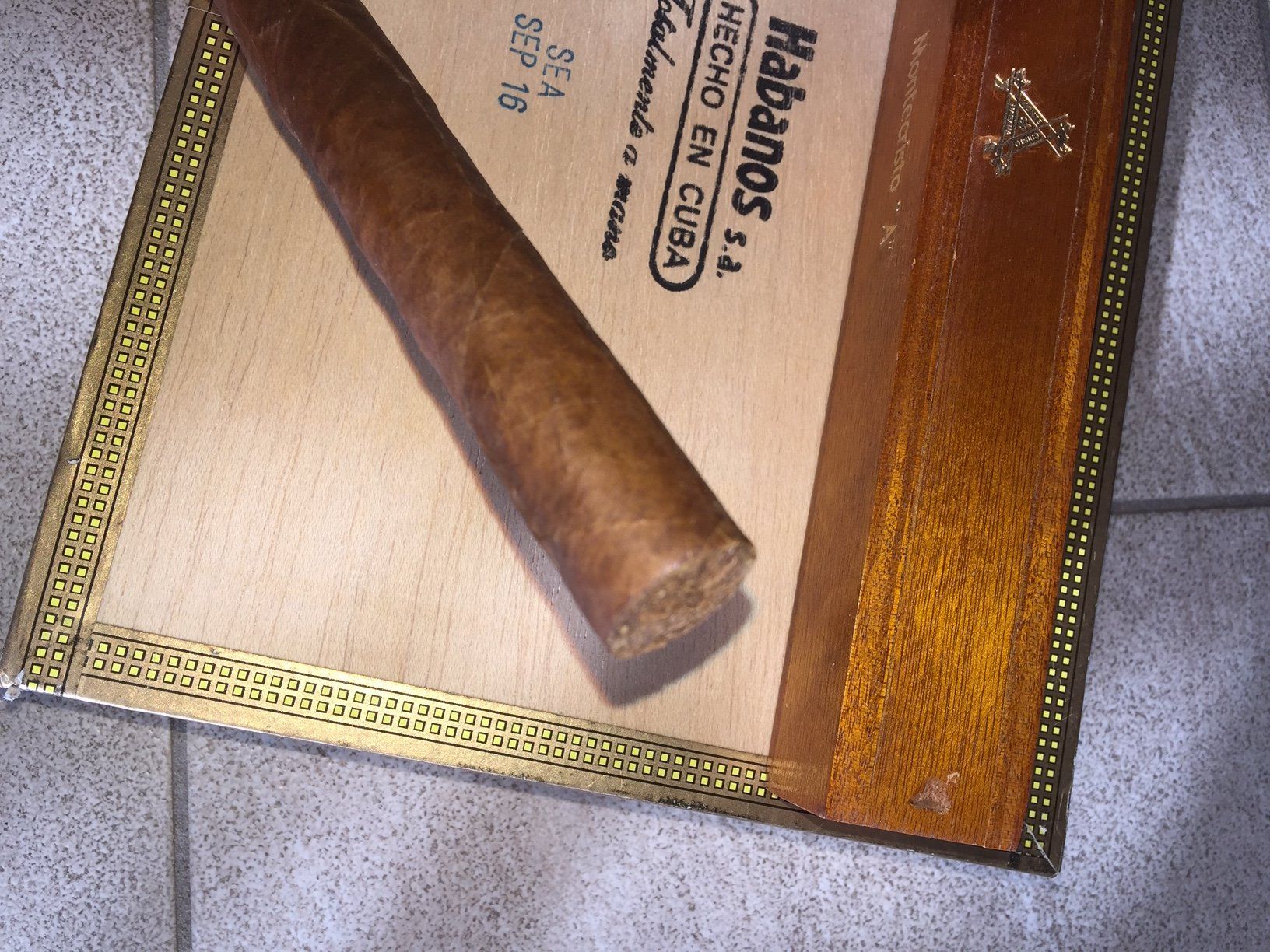Montecristo Sigari: Montecristo A (einzeln, in der Holzbox) – Nuovo e nell'imballaggio originale da Boezberg venduto da Inquisita 3