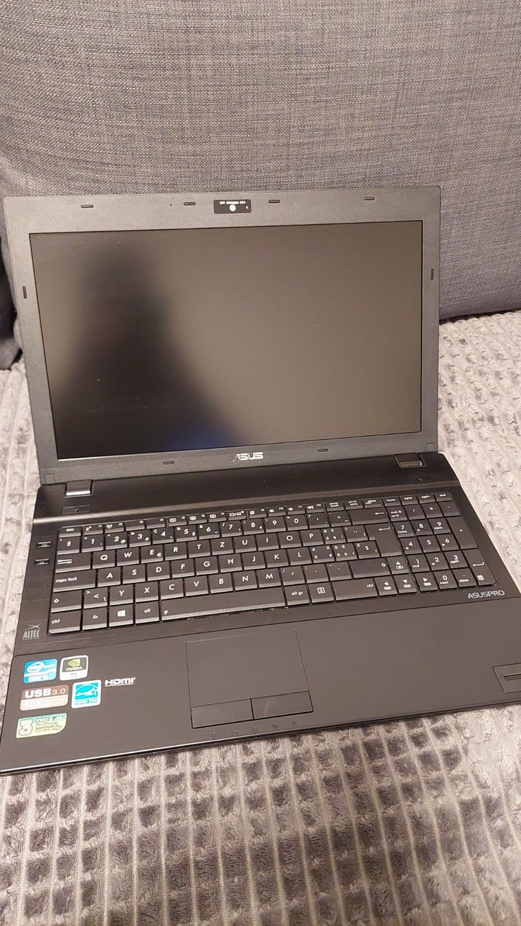 Asus Portables: ASUSPRO Laptop – D'occasion à Wallisellen par gyrax