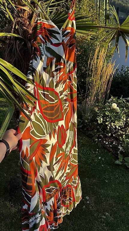 Kleider: Luftiges Maxikleid mit tropischem Blumenmuster Gr 40 – Gebraucht aus Ebnat-Kappel von SilkeTina 4