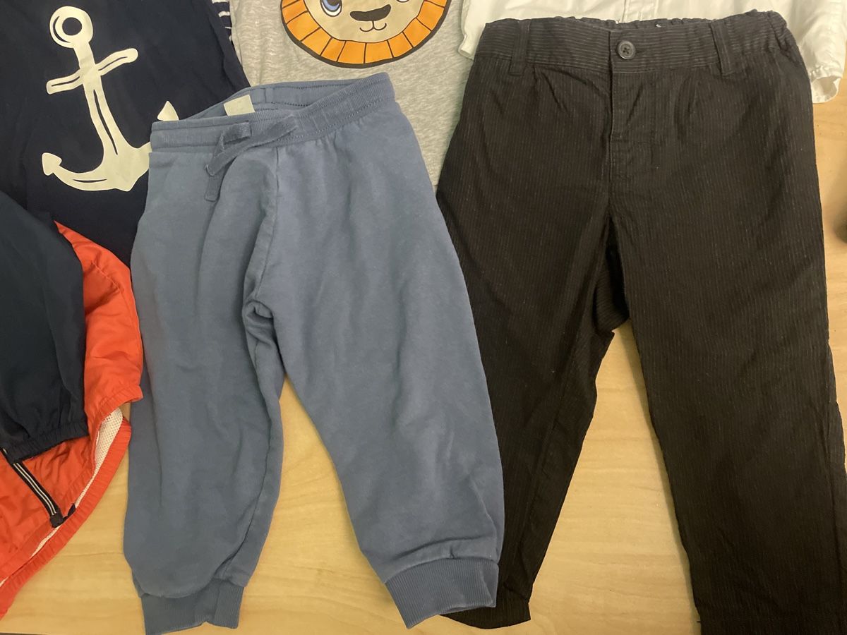 H&M Lotti & Set di vestiti: Cooles H&M Sommerkleider Paket Gr.86 – Usato da Obergerlafingen venduto da cabo4 2