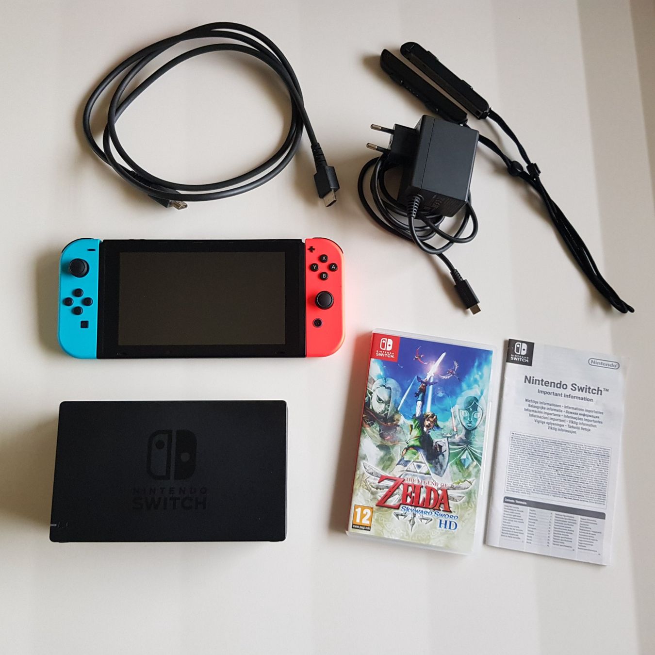 Nintendo Console: Nintendo Switch Konsole + Pokémon + Zelda + amiibo – Usato da Münchenstein venduto da 2DGames 9