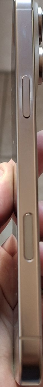 Apple Handys / Smartphones: iPhone 16 pro Max – Gebraucht aus Täsch von nicole_mooser 3