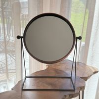 Tischspiegel im Industrial-Look