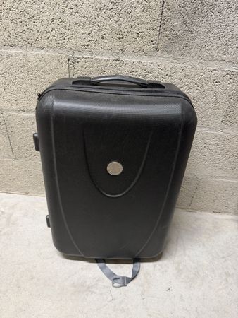 Valise rigide noire bagage à main bon état général