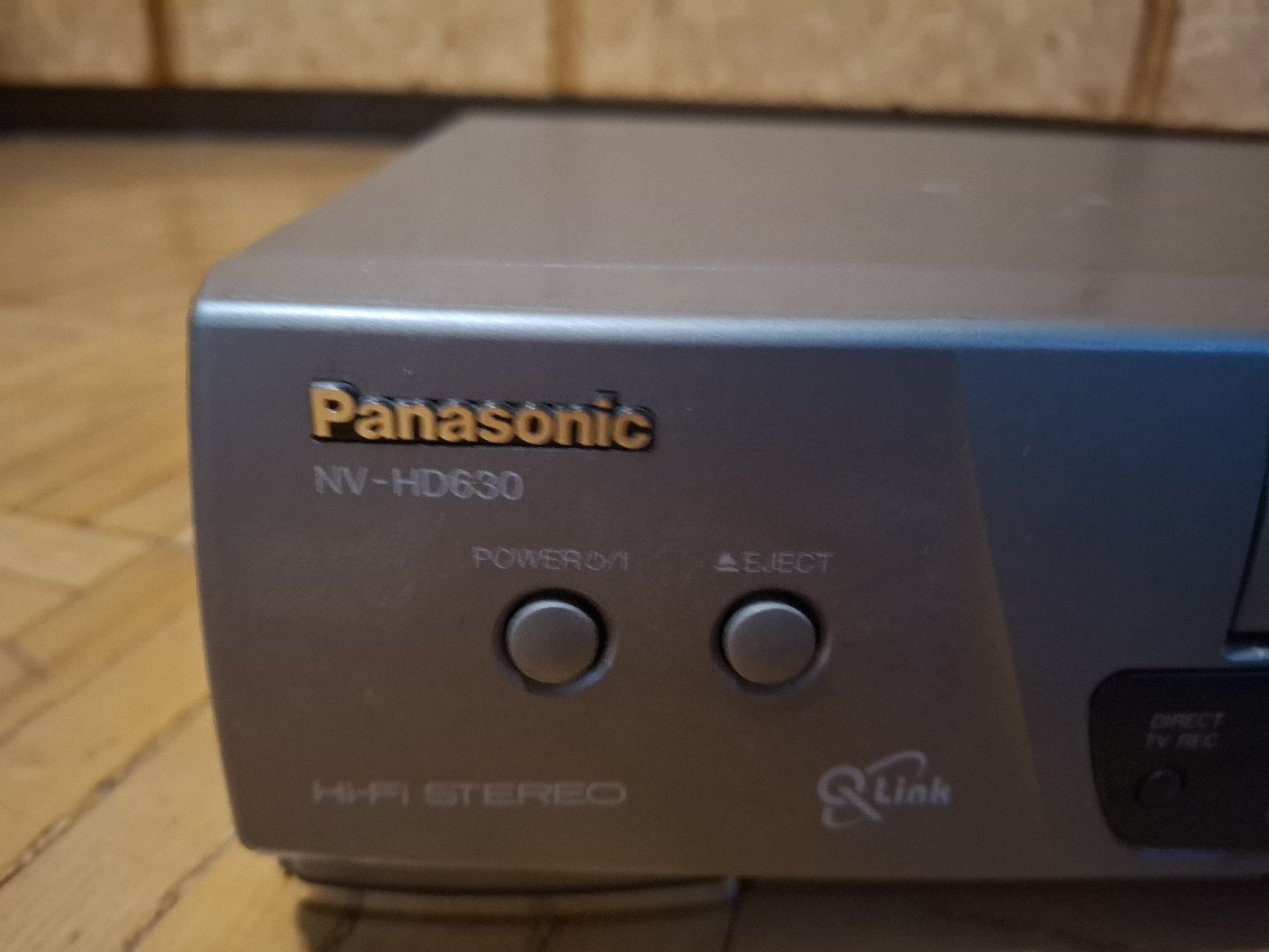 Panasonic Registratori: Panasonic NV-HD630 Videorecorder - Retro! – Usato da Hunzenschwil venduto da Hardrock6 1