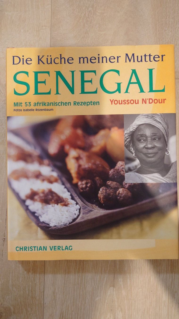 Libri: Die Küche meiner Mutter Senegal - Youssou N'Dour – Usato da Rheinau venduto da Nachtflug8