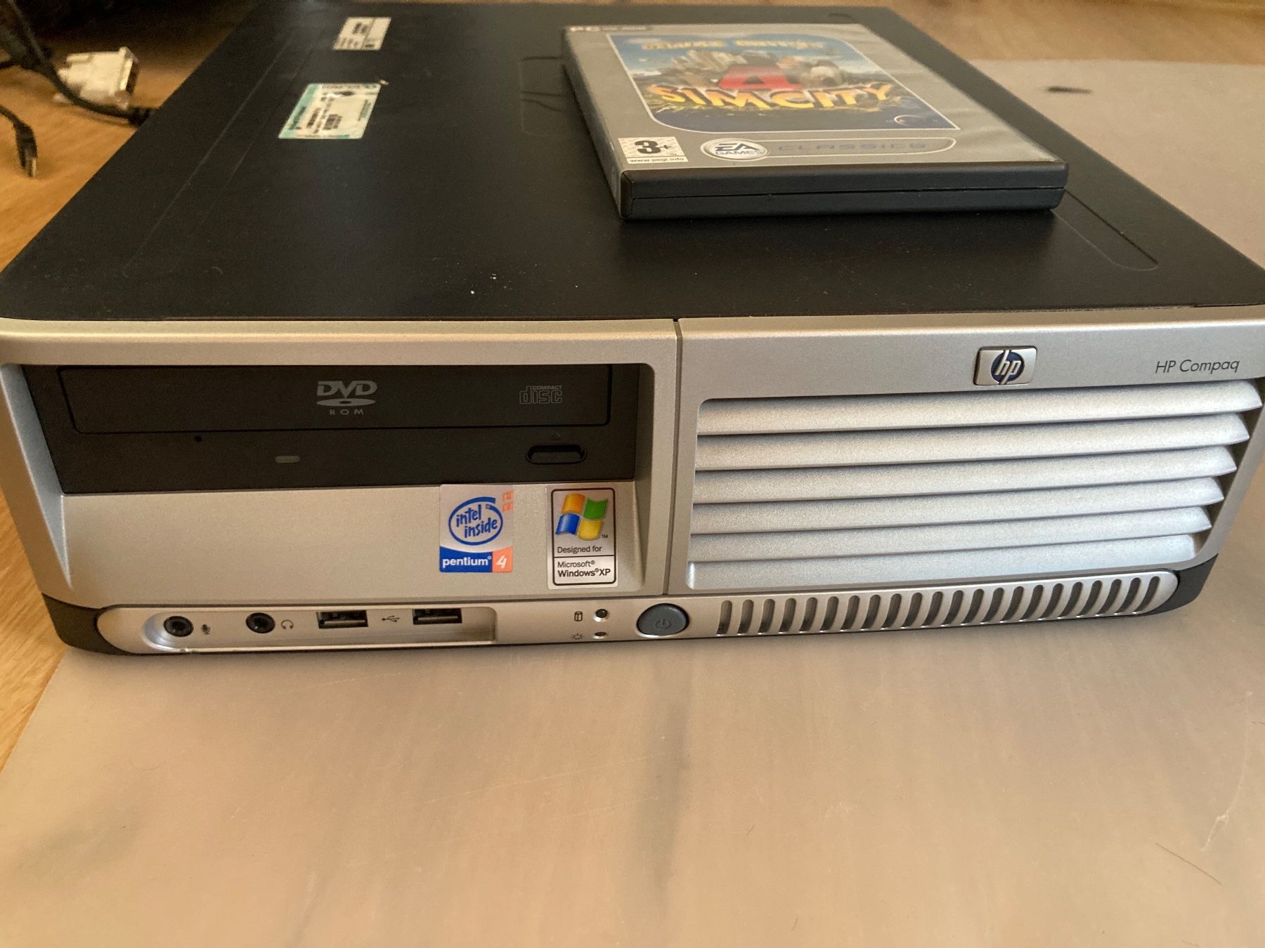 Hewlett Packard PCs: HP Compaq dc7100 | Win XP PRO | 3GB RAM | Geforce GT720 | P4 – Gebraucht aus Wichtrach von Queensparkunite
