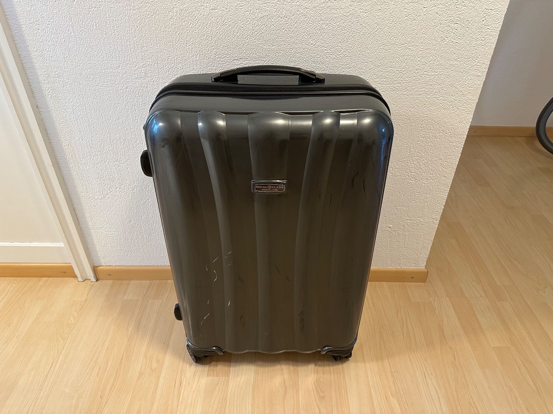Reisekoffer: Reisekoffer - Royal Class Travel Line – Gebraucht aus Oberurnen von  1