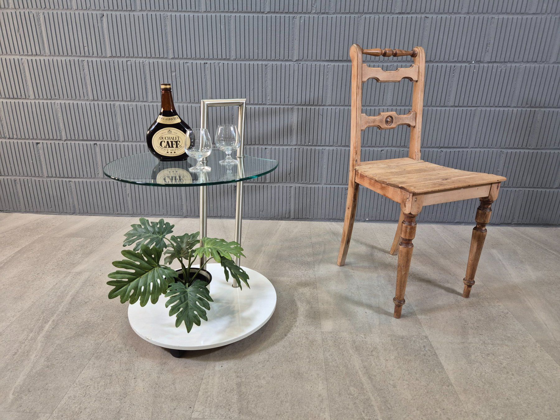 Tische: Eileen Gray Style Coffee Table, Rollable Barwagen Glas Tisch – Gebraucht aus Nottwil von Wondewa-Shop 1