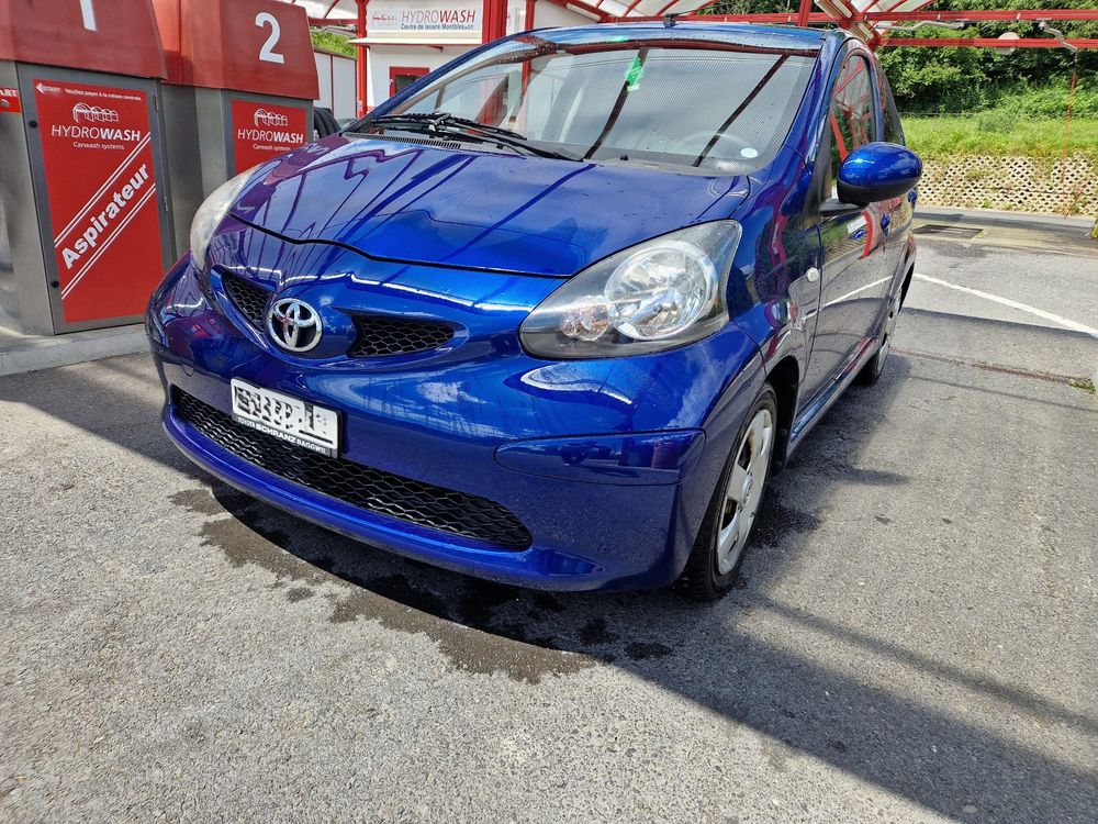 Toyota Automobili: TOYOTA Aygo 1.0 blue – Usato da Lausanne 27 venduto da Tradens
