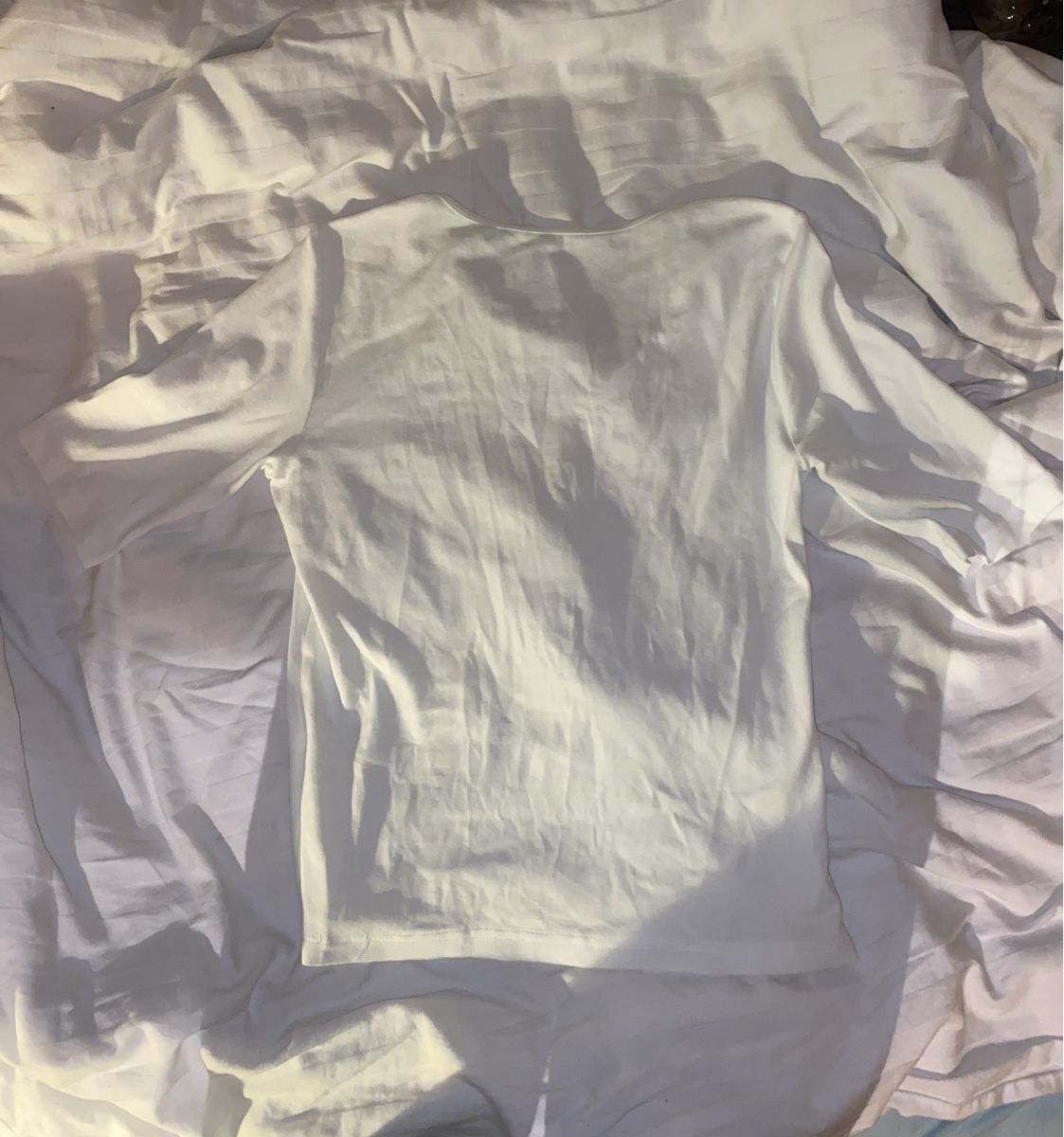 T-shirt: Weisses Shirt mit Strass, Grösse M – Nuovo (secondo la descrizione) da Zürich venduto da mar_zn2k 2