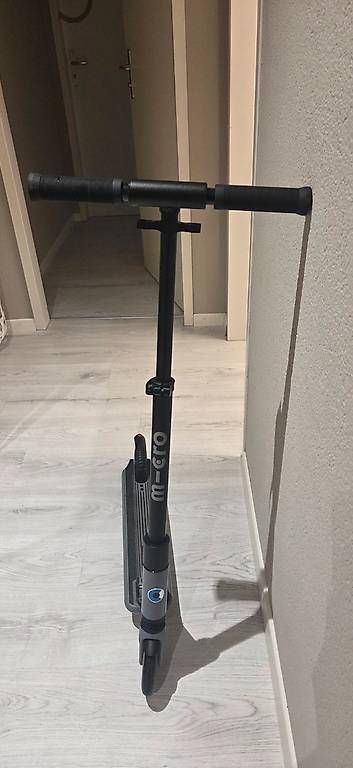 Kickboard: Micro Sprite Suspension Scooter  sehr guter Zustand – D'occasion à Zürich par Janala01 3