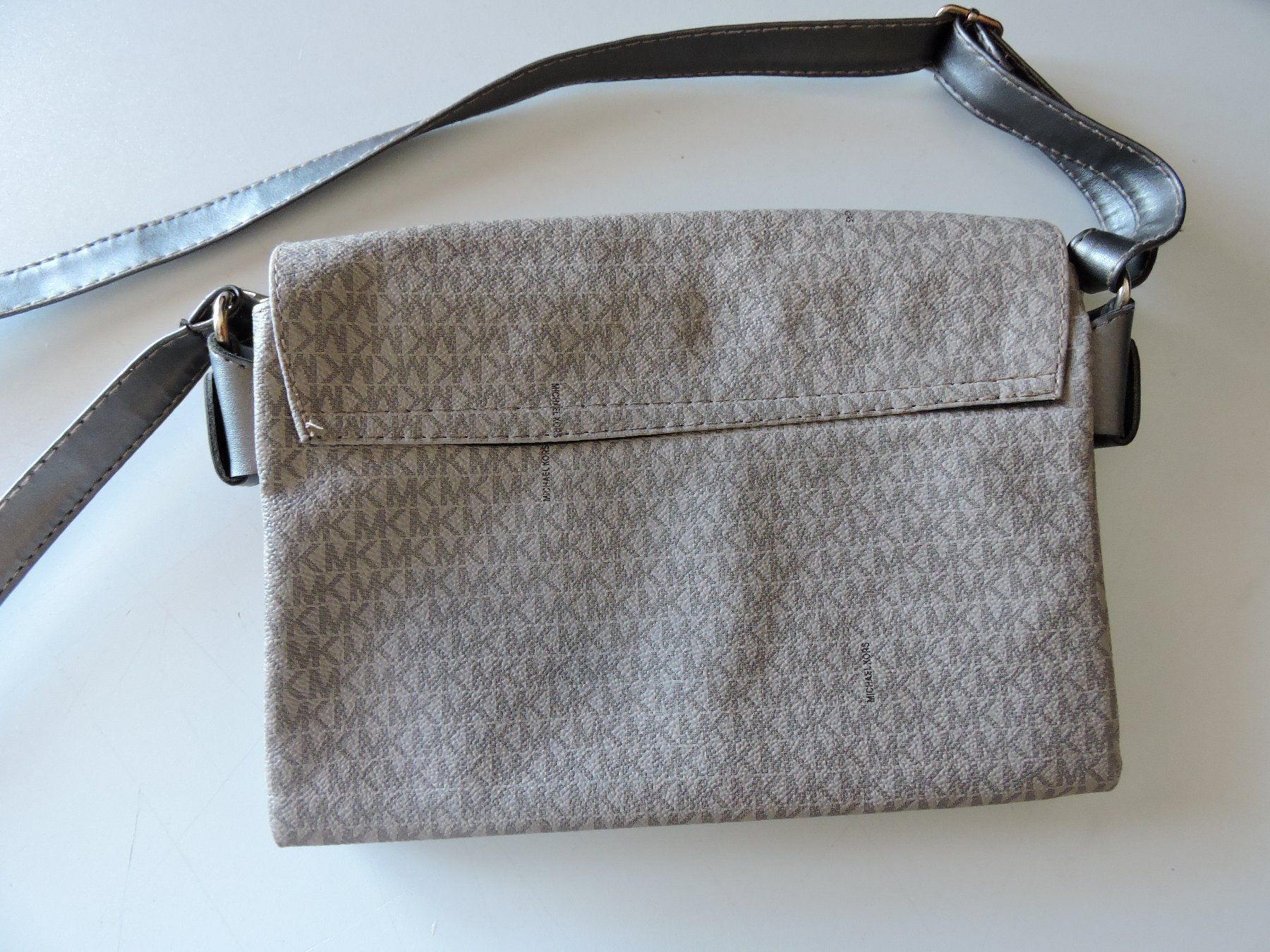 Michael Kors Taschen: Michael Kors Handtasche – Gebraucht aus Hauptwil von Borusse01 4